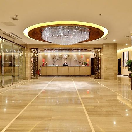 Minshan Yuanlin Grand Hotel Чунцин Интериор снимка